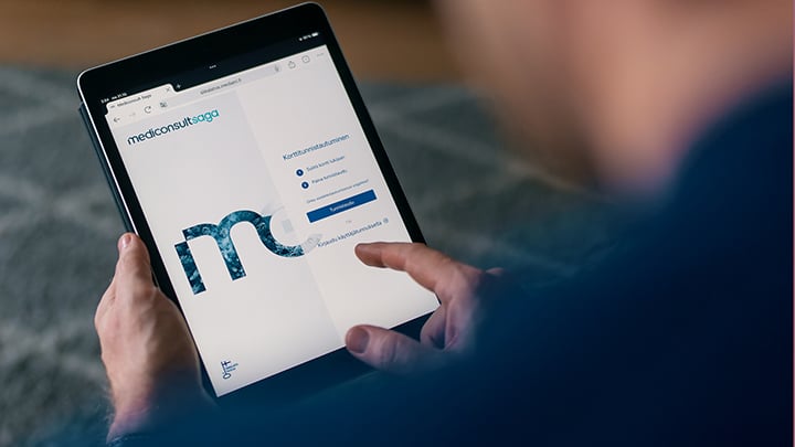 Mediconsult Sagan kirjautumisruutu tabletin näytöllä